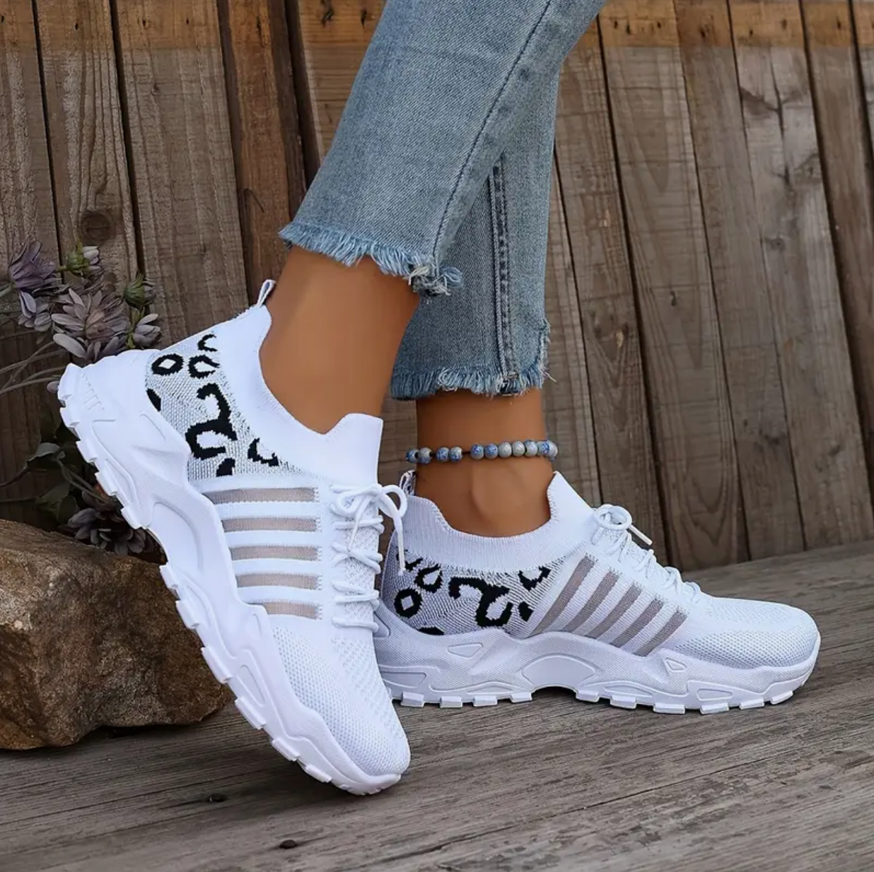 Women's Lightweight Leopard Athletic Sneakers